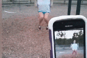搞笑gif:大叔很无奈,只能有这种方式发泄一下!
