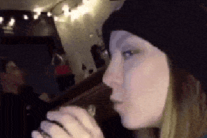 搞笑gif:乌龟是好龟,正不正经就不知道了