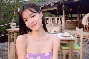 钟楚曦曾恋上俄罗斯帅哥,与其搂腰亲密合照,还想与男方私奔