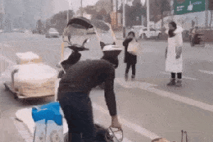 童年回忆,大炮手摇爆米花机!