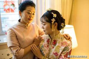 儿媳开宫口,婆婆心疼儿子抱怨慢:陪床一天一夜没睡觉咋还不生?