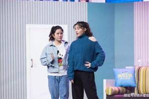 金靖在直播中聊自己的体重?李佳琦笑的接不上话?