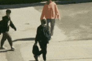 搞笑gif:小伙子,是不是有一股怒气从丹田而升?