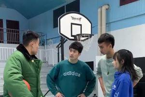 常乐晨—城市传奇 篮球少女哎哟薇 whisky_吴.