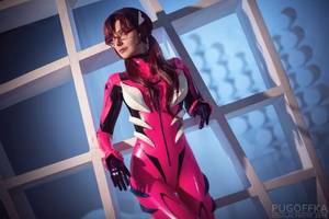 俄妹cos《eva》真希波:性感紧身胶衣战斗服诱惑