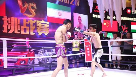哈弗杯中外搏击挑战赛激烈开战，武协硬汉轻松KO国外拳手