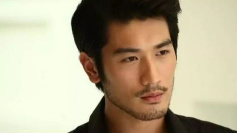 何炅才是“预言家”，曾因节目安全问题骂哭男导演，如今再看高以翔一语成谶