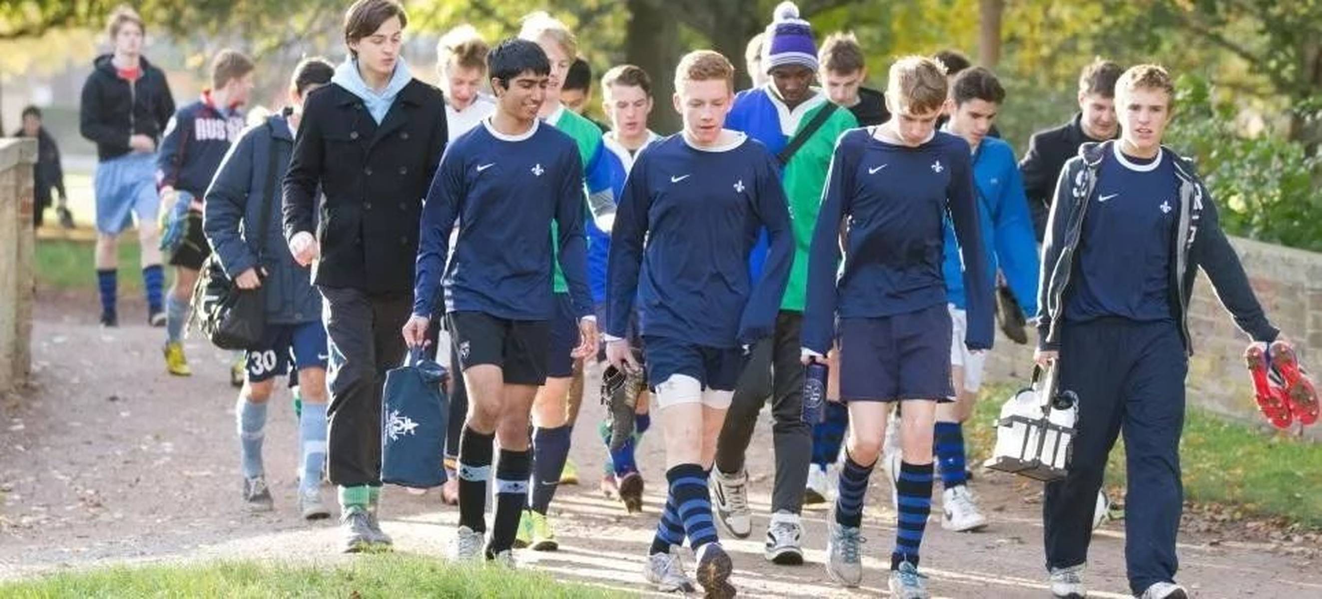 英国人的绅士教育，不仅仅是有礼貌