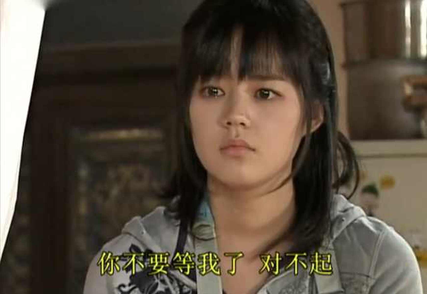 还记得《爱情的条件》三部曲里，那个至今颜值都不下线的韩佳人吗