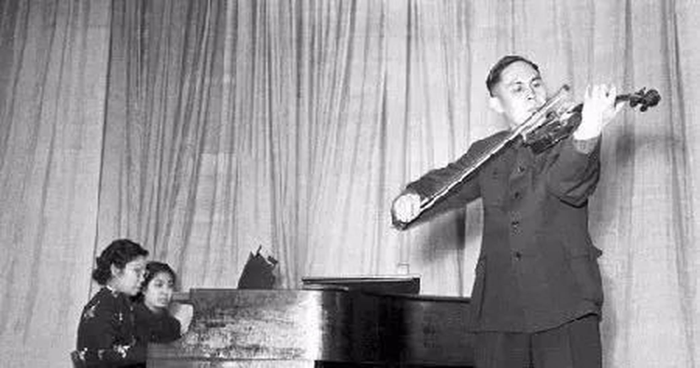 张学良90寿辰的宴会上，听了马思聪小提琴《思乡曲》泪流满面…