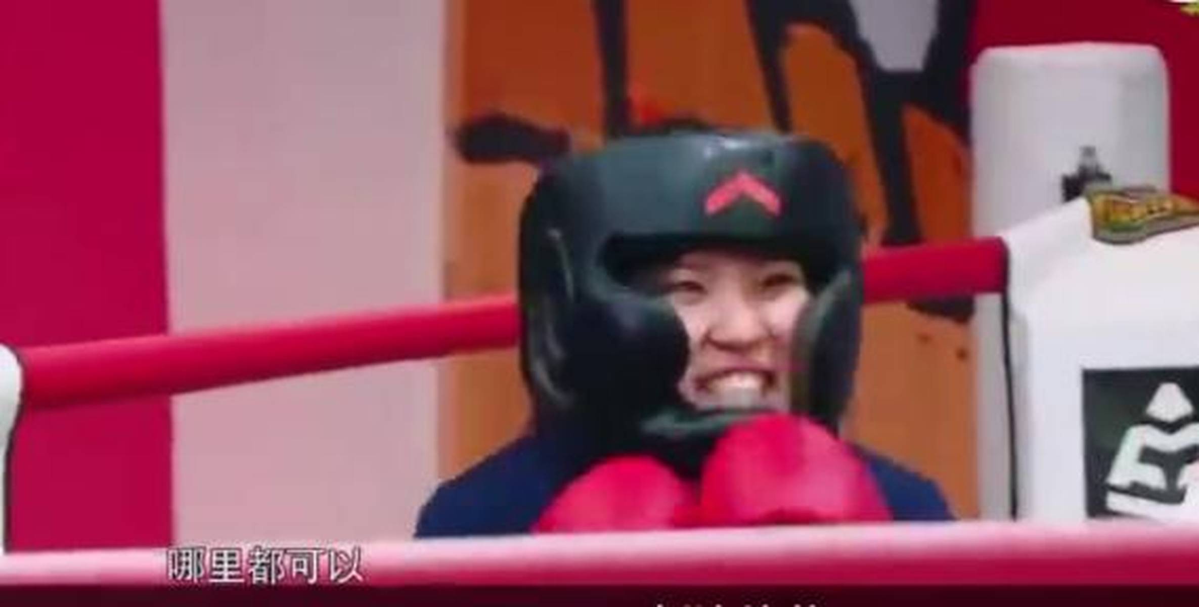 谢依霖怀孕了不让奚梦瑶打她肚子，但奚梦瑶还是打了，网友：真狠