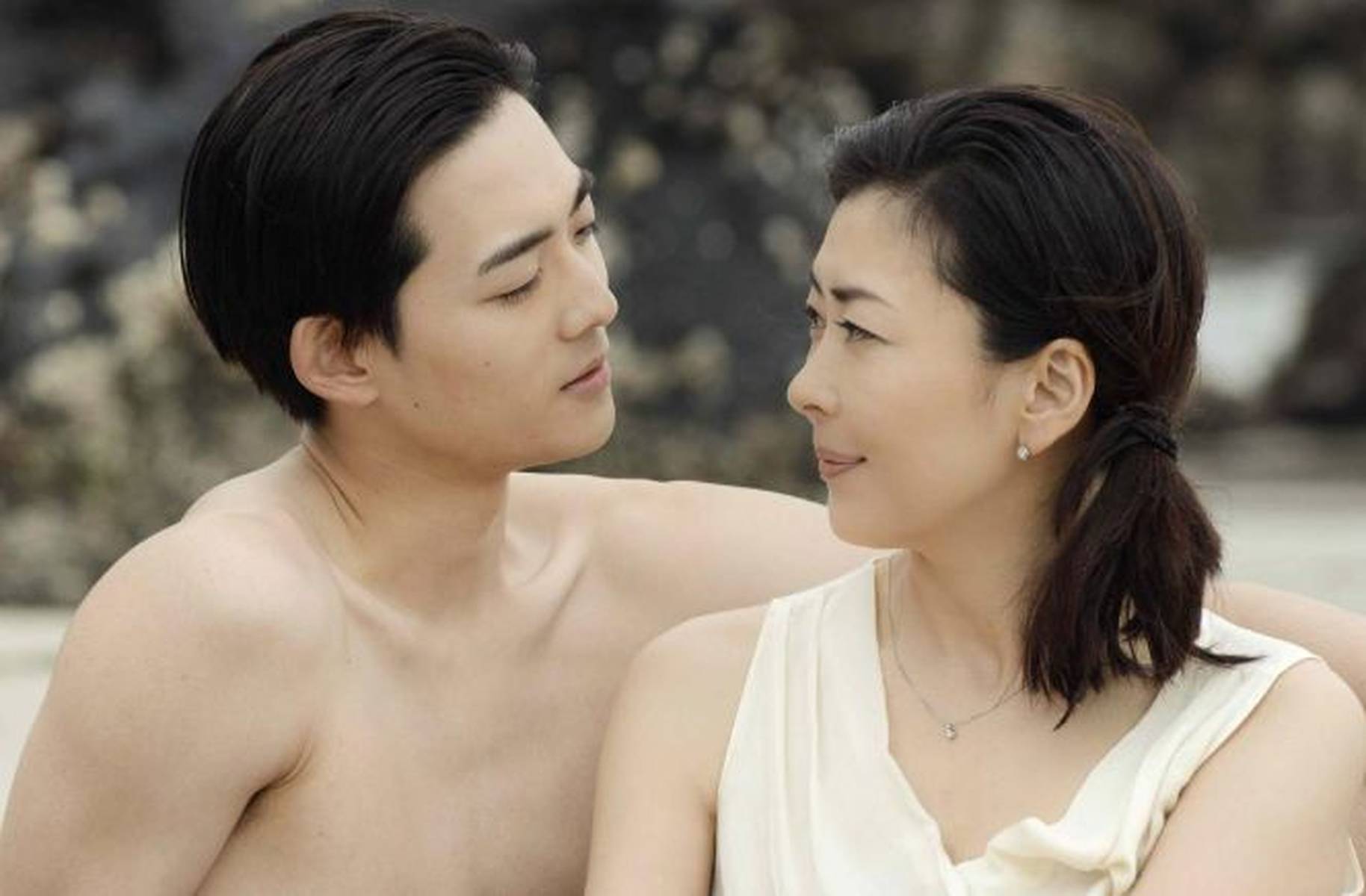 丈母娘偷情女婿...岛国新剧再刷认知