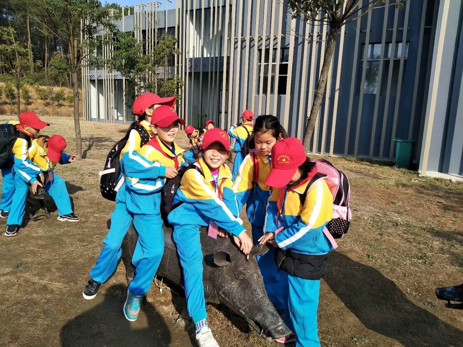 【学子归来】体验农谷、亲近自然—记洋梓小学研学旅行