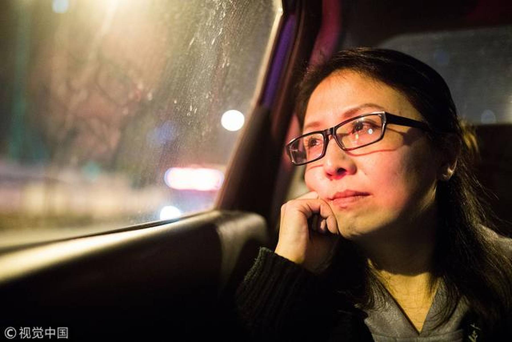 女子做午夜电台主持人7年 司机:是我副驾驶座上的女人