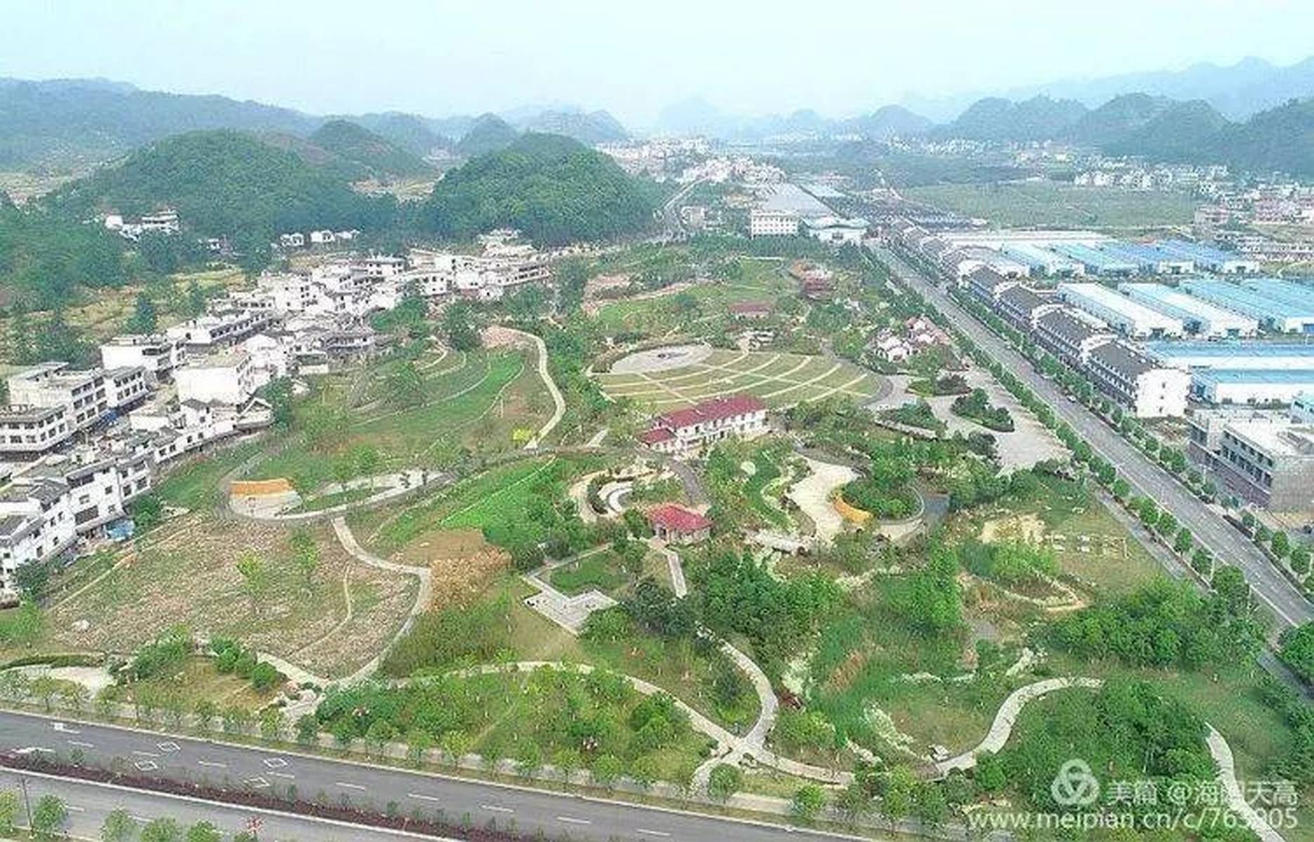 贵州六枝,郎岱百草园(组图)