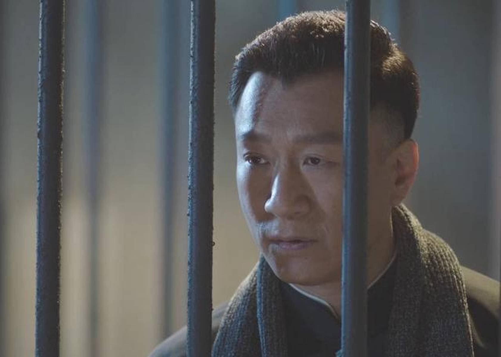 新世界：孙红雷多重身份揭开，他其实是共产党的间谍，隐藏太深