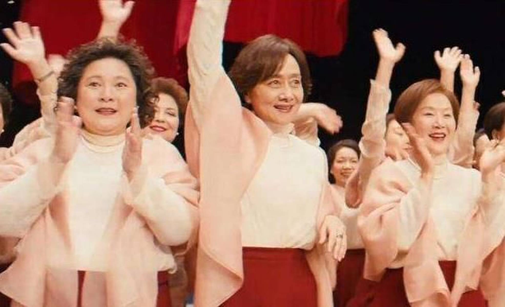 《囧妈》妈妈团成员不仅戏演得好,而且年轻时个个都是大美女