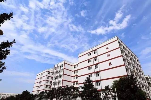 记者会|武汉商学院2017年招生问答