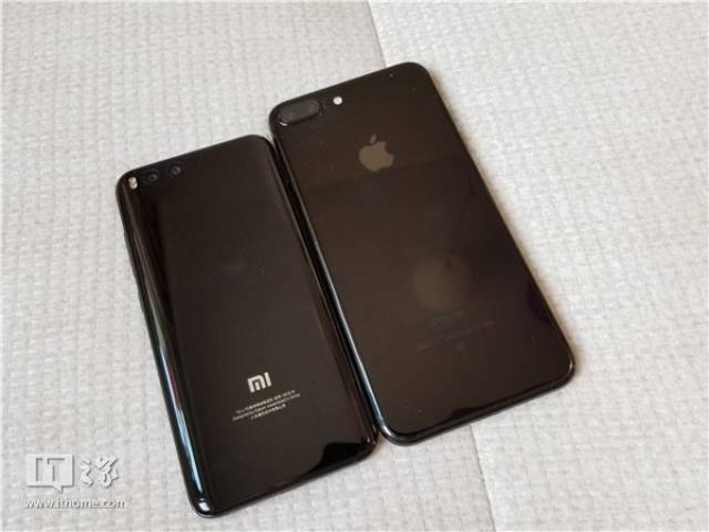 HTC U11\/三星S8\/小米6\/苹果7外观尺寸大