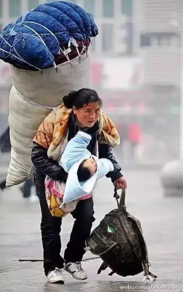 让人看了心酸的照片,生活不易,希望与绝望相绊