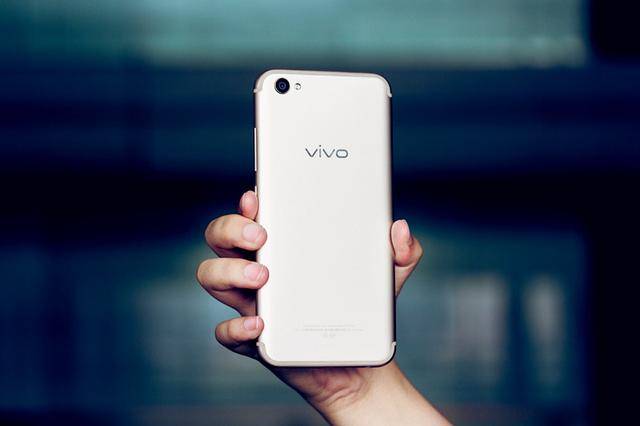 vivo新机x9s配置让人折服,从此不再黑oppo?