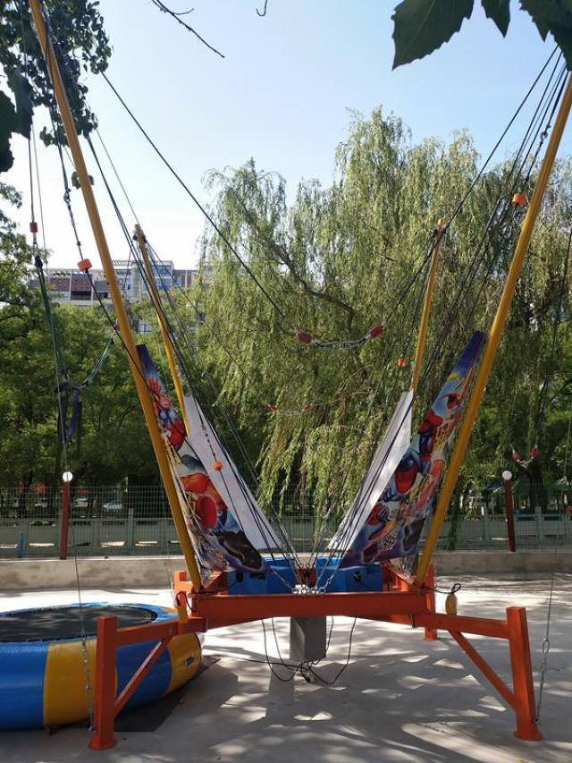 咸阳湖渭滨公园建成市中心最大的游乐场"欢乐岛"
