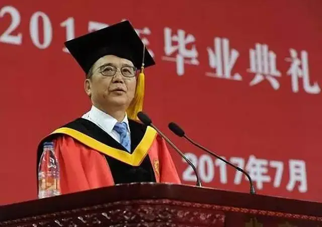 2017大学毕业典礼演讲,看清华,北大校长都说了啥