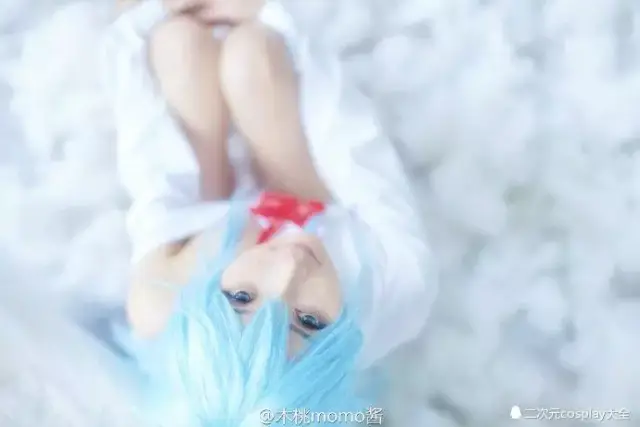 coser@木桃momo酱给我们带来了电波女与青春男藤和艾莉欧cos,腿控福利