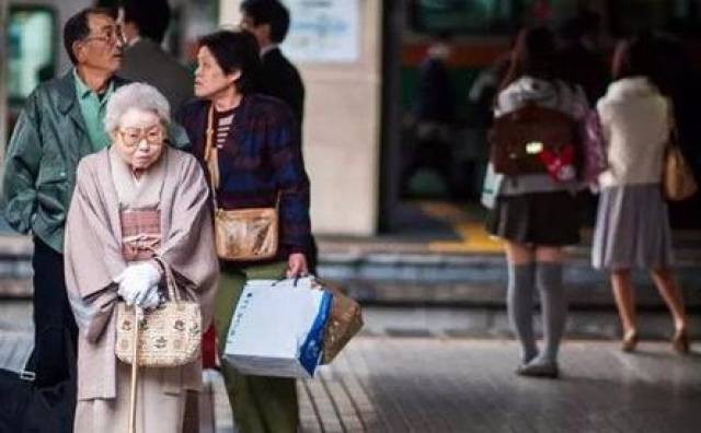 日本人不敢生孩子,竟是因为中国的五行学说