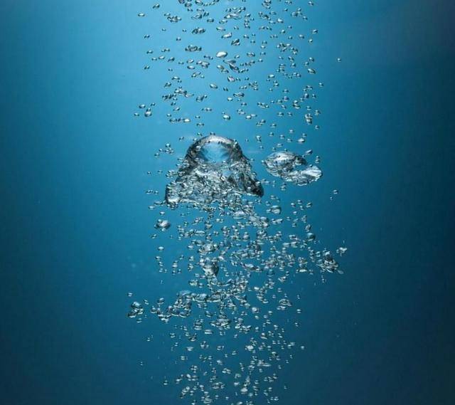 浮沤,_大山谷图库