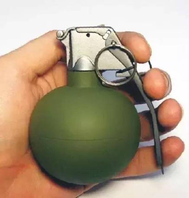 试验中使用的是m67手榴弹,你是我的小呀小苹果