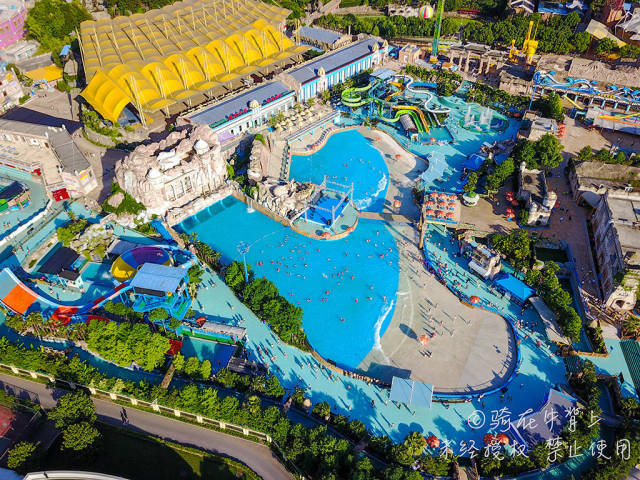 天气这么热 不如去横店梦幻谷水世界凉快一夏!