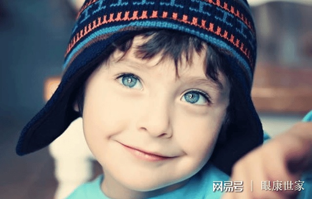 怎么拥有大眼睛学生党 eee3c5ab2bb247e0854d3136628c17e1.jpg