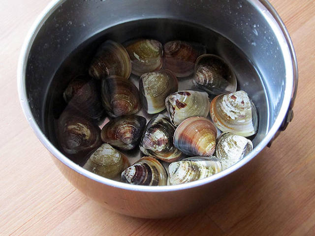 找回原味 | 调好盐水比例,花甲吐沙好easy