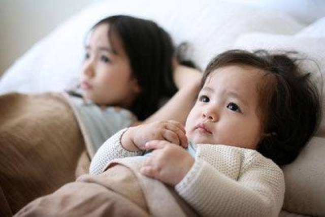 小孩子怎么样才能晚上睡觉一直睡到天亮 7c6c012149a6446d8beb58586d2ece5f.jpeg