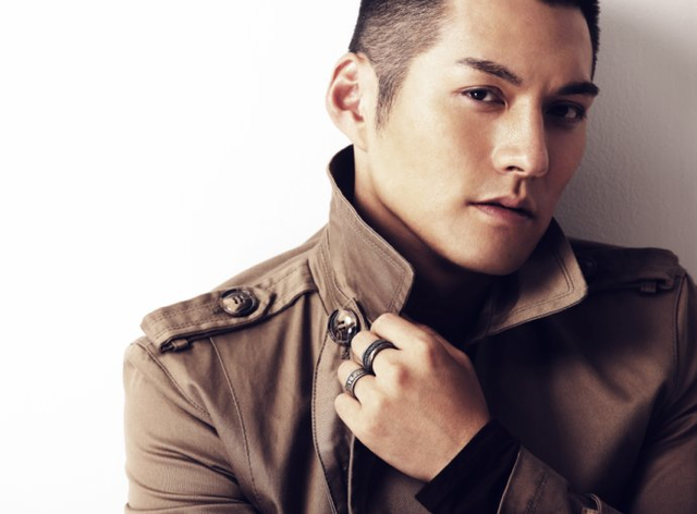 朱亚文可怕表情 349a4d219cfc462ca68dfdd371eb79a3.jpg