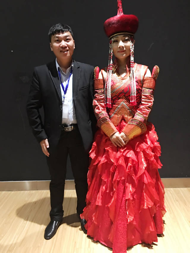 魔术师李孟孟,著名歌唱家奥云格日乐