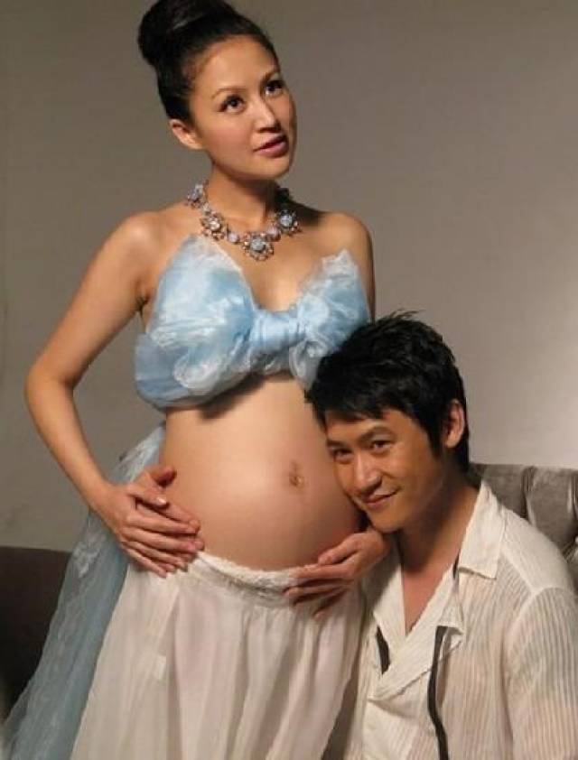 明星孕妇照:和准爸爸一起拍孕妇照才是幸福满满