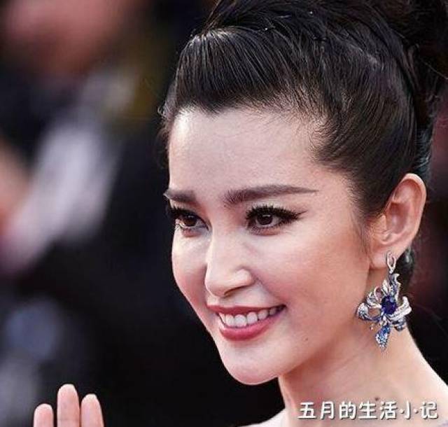 外国网友最新评论中国娱乐圈 3512dd5ab6ea40f79c234b8d45a33ea3.jpeg