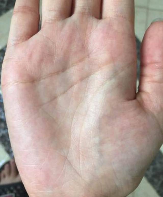 这种手相的人,头婚必离婚,注定一生有两次婚姻