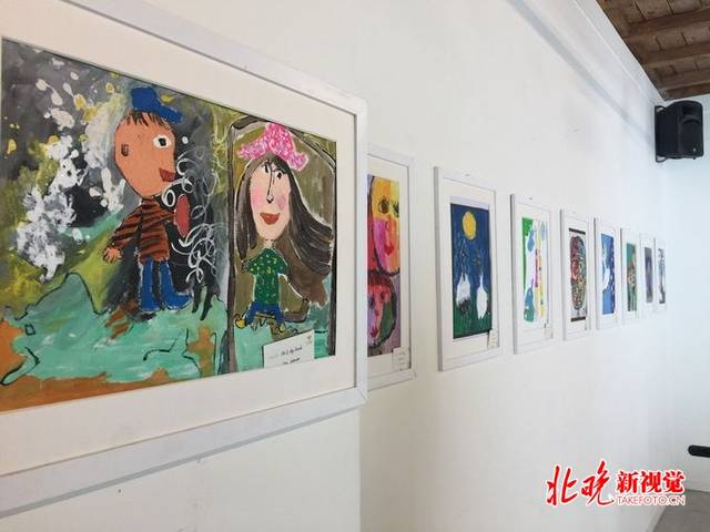 红黄蓝"寻找小梵高"国际儿童画展在梵高之家举办