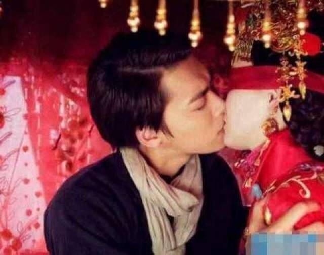 李易峰说我愿意亲吻女明星,但是唯独赵丽颖不行!