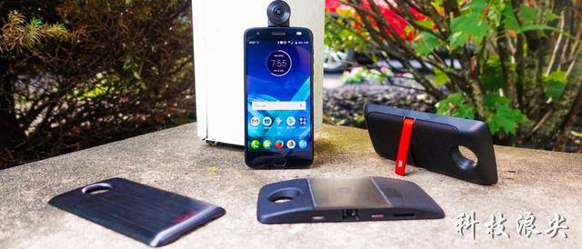 摩托罗拉Moto Z2 Force评测:骁龙835+模块化