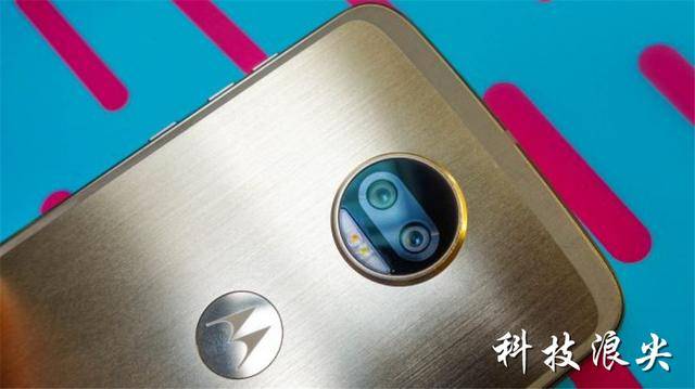 摩托罗拉Moto Z2 Force评测:骁龙835+模块化