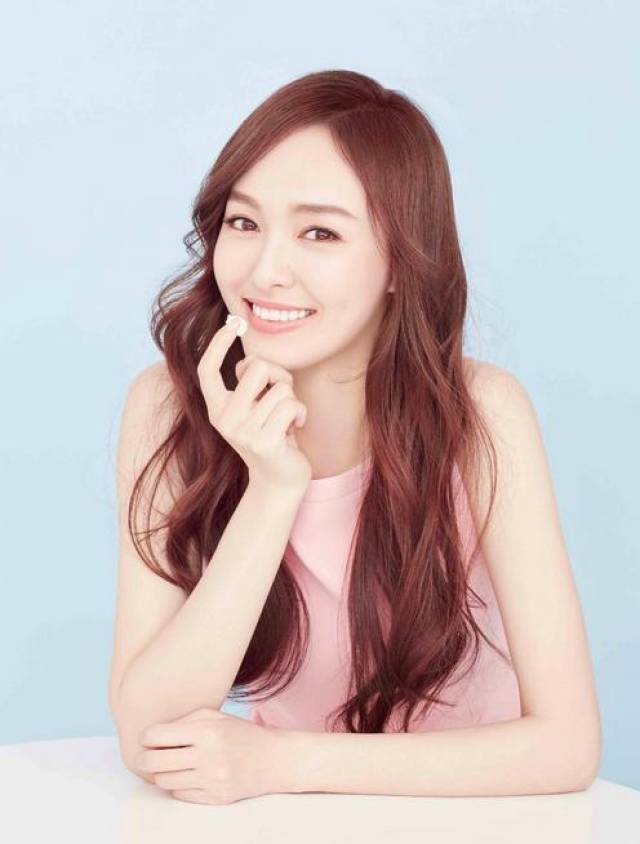 十位85后女星,爱笑排行,赵丽颖杨颖第二位,最爱笑的是她