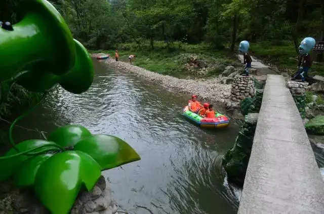 漂流,卡通, 这个亲子戏水胜地,重温儿时欢愉