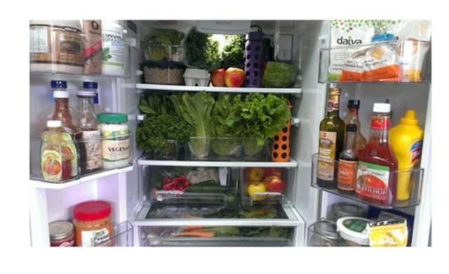 而且,蔬菜和水果在冰箱放久了,很多时候都忘记自己买过这些东西.