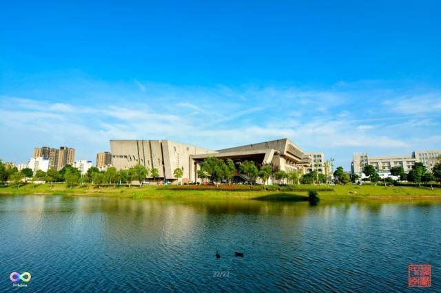 地图查询 中南大学南校区 简介 中南大学新校区为我校学生和教职工