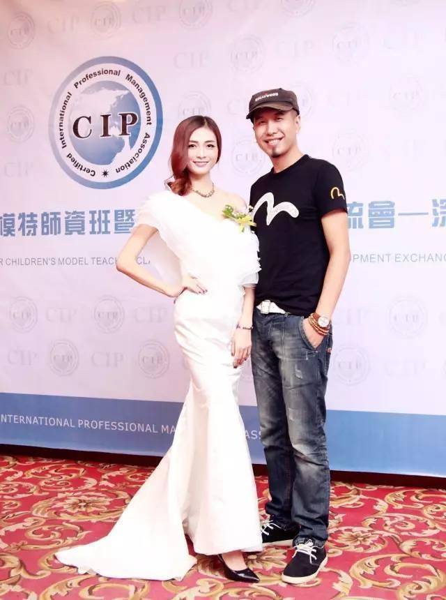 完美的模特师资班-中国时尚界著名导演张华先生亲自授课-cctv时尚中国