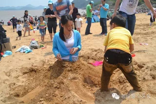 5小时抵达三门木勺沙滩自由活动,也可以去游泳,根据实际情况,也有可能